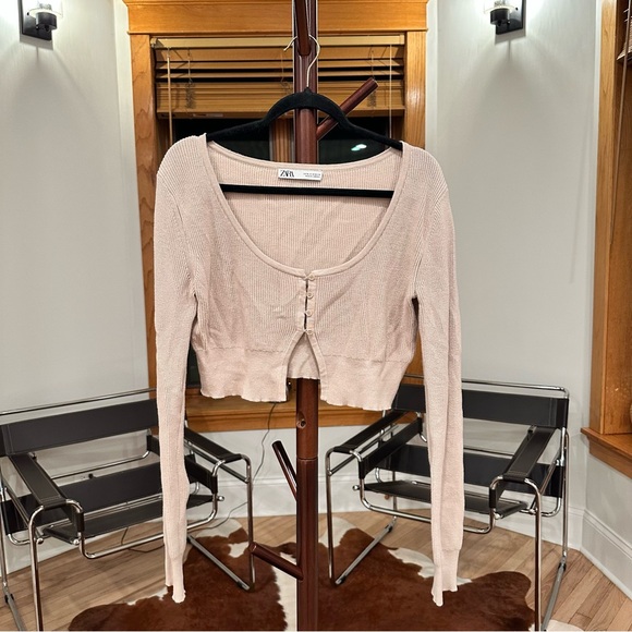 Crop Sweater - Picture 1 of 2